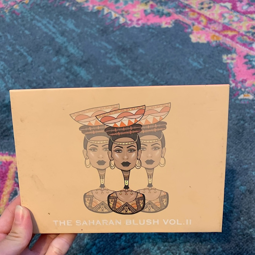 Juvia’s Place The Saharan Blush Palette 2